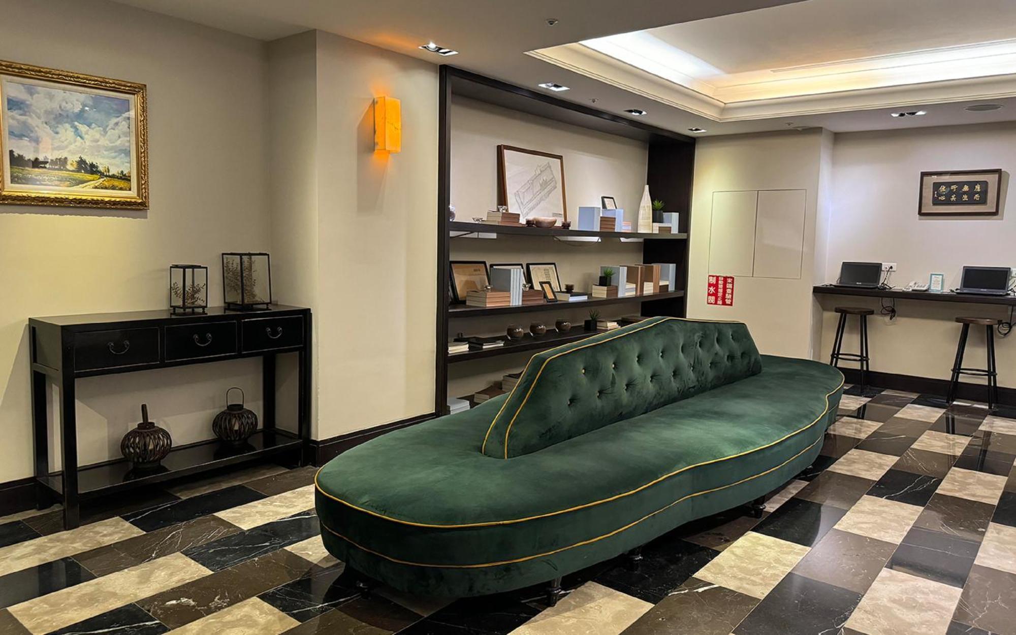 53 Hotel Тайчжун Экстерьер фото