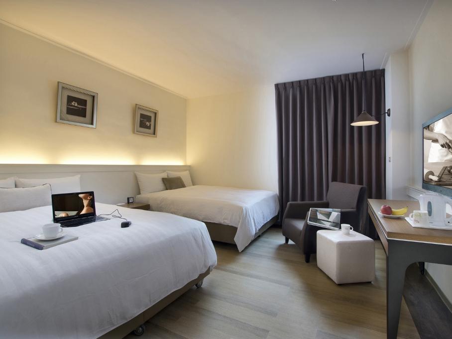 53 Hotel Тайчжун Экстерьер фото